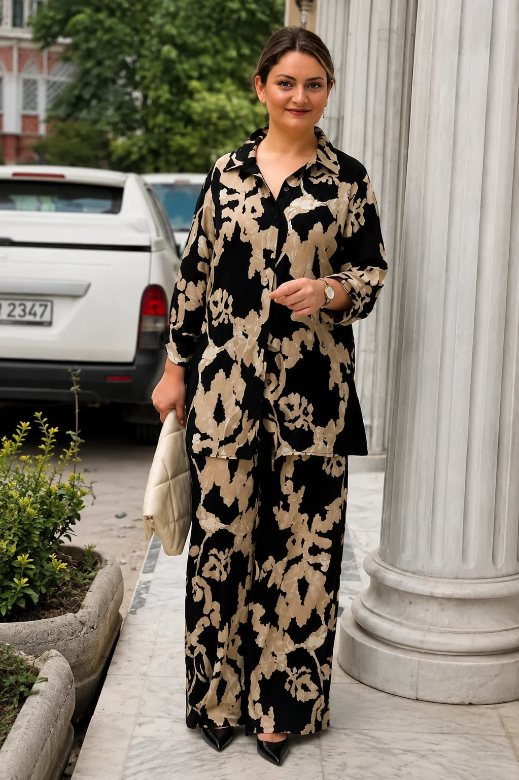 Luxe Noir Abstract Print Premium Co-Ord Set for Women